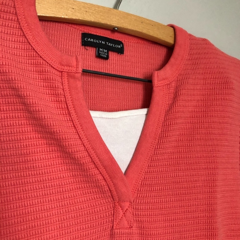 Carolyn Taylor Pink Ribbed top with built in Cami - Picture 4 of 5